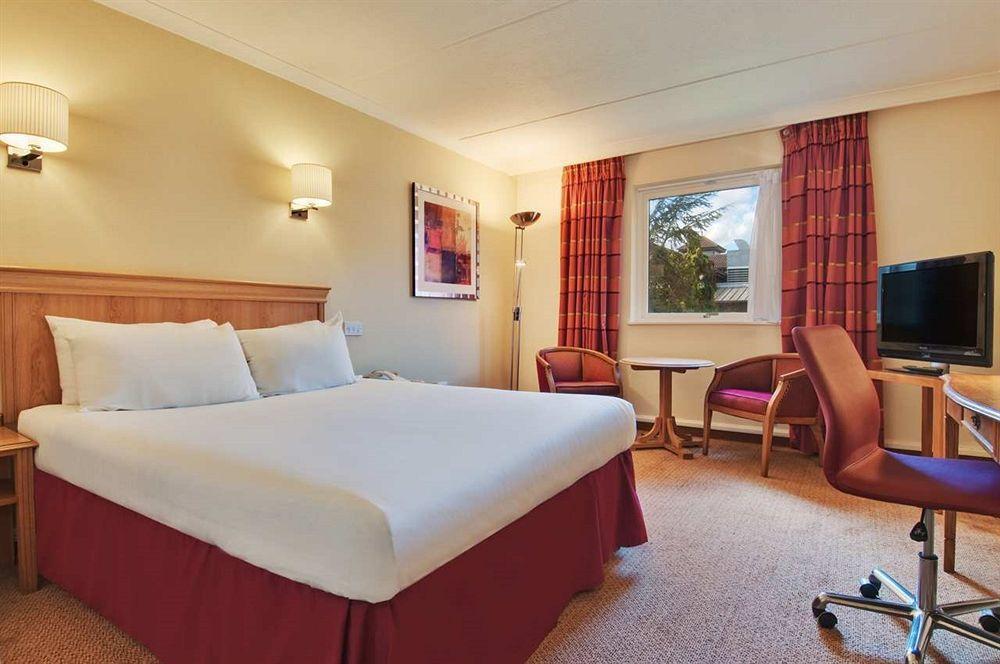 Holiday Inn Express Portsmouth - North By Ihg Pokoj fotografie