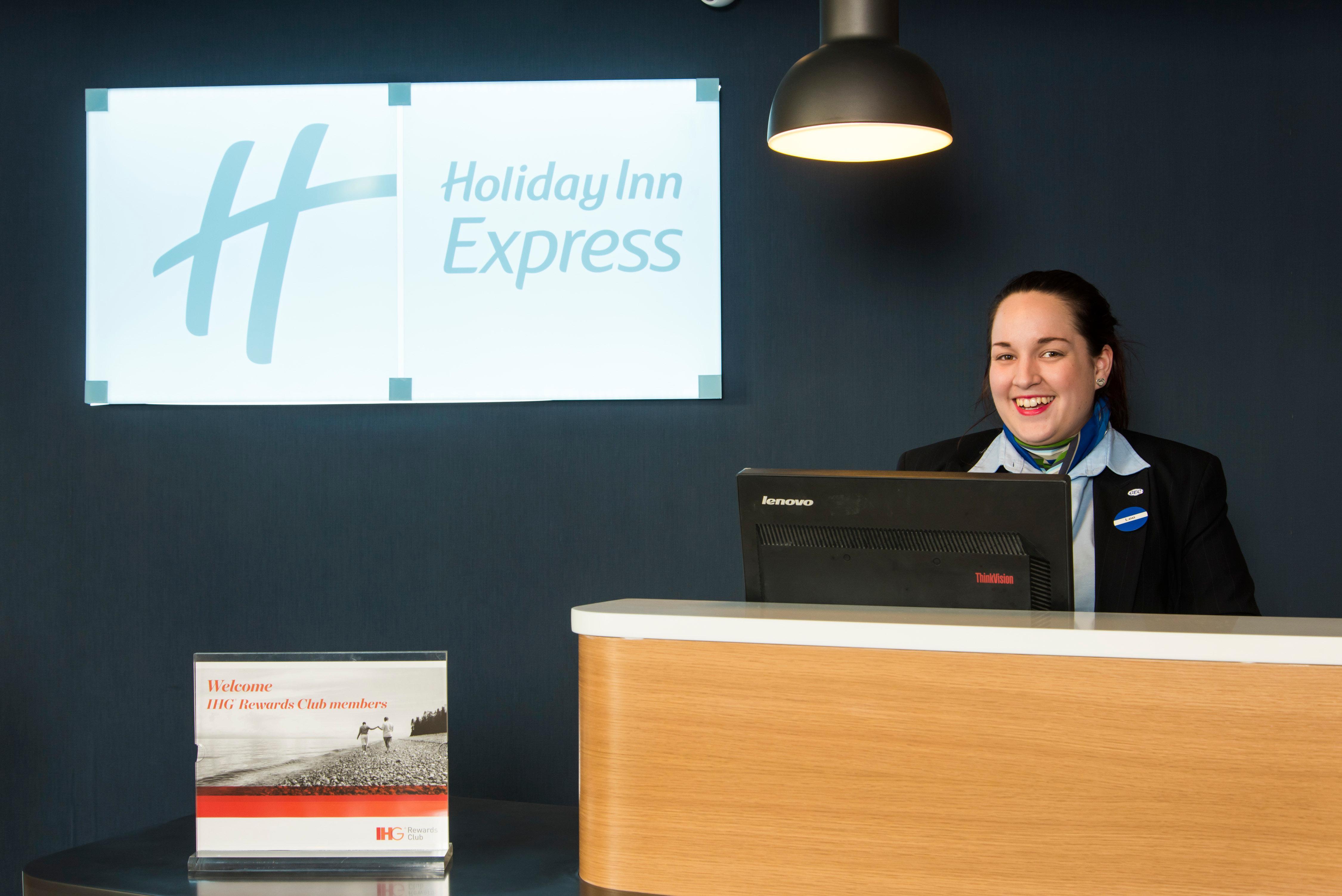 Holiday Inn Express Portsmouth - North By Ihg Exteriér fotografie